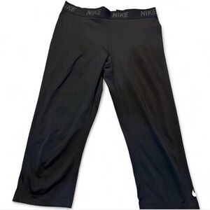 Women’s Nike Capri Leggings